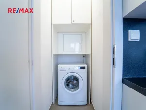 Pronájem bytu 1+kk, Velký Osek, U hřiště, 33 m2