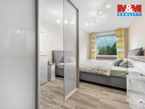 Prodej bytu 4+1, Chlumec, Vyklická, 99 m2