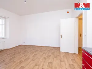 Pronájem bytu 1+kk, Studeněves, 33 m2