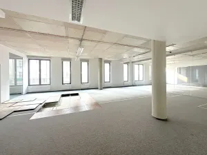 Pronájem kanceláře, Praha - Vysočany, Sokolovská, 184 m2