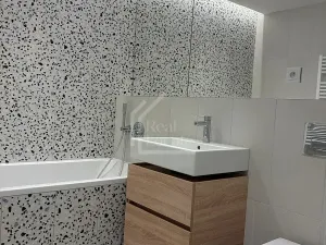 Pronájem bytu 2+kk, Praha - Radlice, U Komína, 45 m2