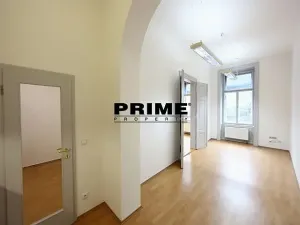Pronájem kanceláře, Praha - Smíchov, Štefánikova, 70 m2
