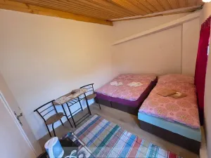 Pronájem ubytování, Praha - Modřany, K Vltavě, 18 m2