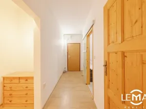 Prodej bytu 3+1, Velká Bystřice, Nádražní I, 68 m2