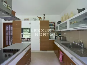 Pronájem rodinného domu, Praha - Kunratice, Ke hrádku, 417 m2