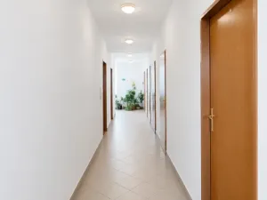Prodej kanceláře, Hradec Králové - Slezské Předměstí, Vážní, 290 m2