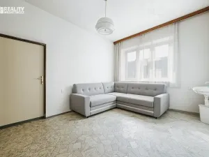 Prodej výrobních prostor, Hlubočany, 800 m2
