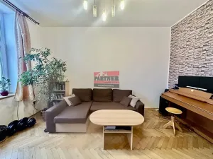 Pronájem bytu 2+kk, Tábor, Husovo nám., 70 m2