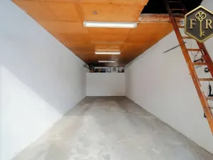 Prodej rodinného domu, Petrovice, 246 m2