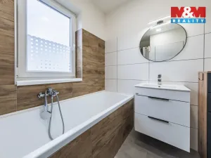 Prodej rodinného domu, Radonice, Růžičkova, 182 m2