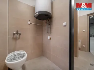 Pronájem skladu, Cerekvice nad Loučnou - Pekla, 1582 m2