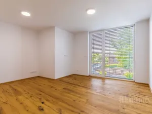 Pronájem rodinného domu, Jesenice, Průběžná, 200 m2