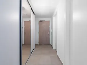 Pronájem bytu 1+kk, Praha, Poděbradská, 33 m2