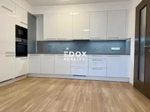 Pronájem bytu 2+kk, Praha - Hlubočepy, Hugo Haase, 62 m2