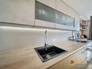 Prodej bytu 3+kk, Černý Důl, 92 m2