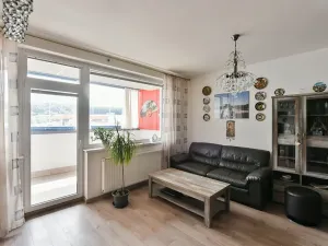 Pronájem bytu 1+kk, Praha - Vysočany, Poděbradská, 36 m2