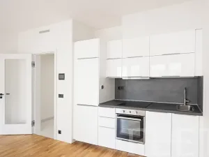 Pronájem bytu 1+kk, Praha - Smíchov, Grafická, 31 m2