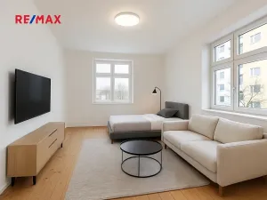 Prodej bytu 1+kk, Praha - Žižkov, Hartigova, 28 m2