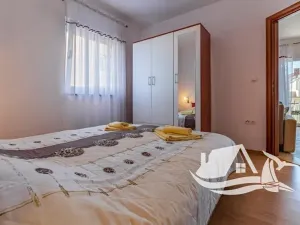 Prodej vícegeneračního domu, Medulin, Chorvatsko, Pošesi, 150 m2