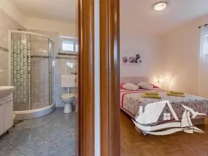 Prodej vícegeneračního domu, Medulin, Chorvatsko, Pošesi, 150 m2