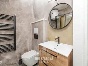 Pronájem bytu 1+kk, Jihlava, Kosmákova, 36 m2