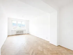 Pronájem bytu 2+1, Karlovy Vary, Sokolovská, 56 m2