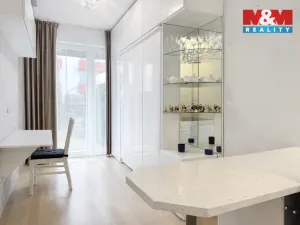 Prodej bytu 1+kk, Praha - Pitkovice, Penízovková, 37 m2