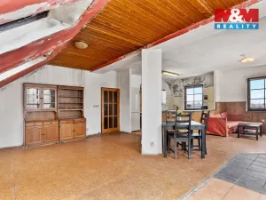 Prodej rodinného domu, Březno, 247 m2