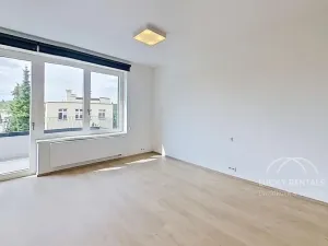 Pronájem bytu 1+kk, Praha - Velká Chuchle, Na hvězdárně, 35 m2