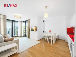 Pronájem bytu 2+kk, Praha - Žižkov, Ke kapslovně, 64 m2