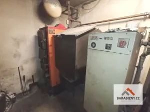 Prodej rodinného domu, Dvůr Králové nad Labem, 340 m2