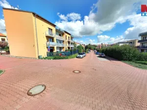 Pronájem bytu 2+kk, Hostivice, 52 m2