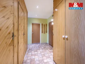 Prodej bytu 2+1, Chomutov, Holešická, 62 m2