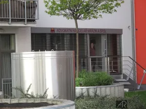 Pronájem garážového stání, Praha - Nusle, V Horkách, 14 m2