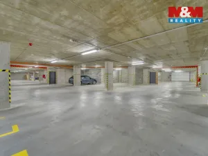 Pronájem garážového stání, Plzeň - Skvrňany, Františka Kováříka, 12 m2