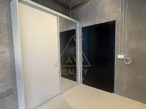 Pronájem atypického bytu, Praha - Modřany, Československého exilu, 41 m2