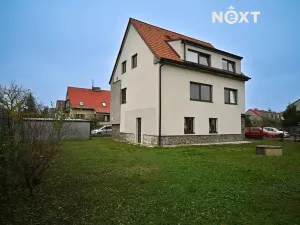 Prodej bytu 2+1, České Budějovice, Ant. Slavíčka, 64 m2
