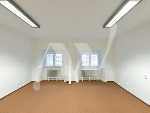 Pronájem kanceláře, Praha - Malá Strana, Malostranské náměstí, 135 m2