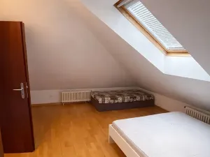 Pronájem bytu 2+kk, Praha - Kobylisy, Mirovická, 58 m2