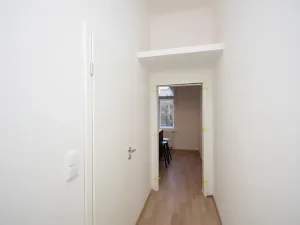 Pronájem bytu 1+1, Praha - Vinohrady, Polská, 42 m2