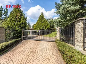 Prodej pozemku pro bydlení, Praha - Lochkov, 1550 m2