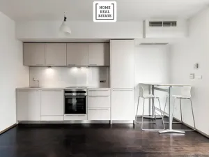 Pronájem bytu 1+kk, Praha - Žižkov, Pitterova, 47 m2