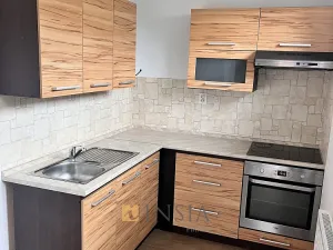 Pronájem bytu 2+kk, Kroměříž, Zborovská, 65 m2