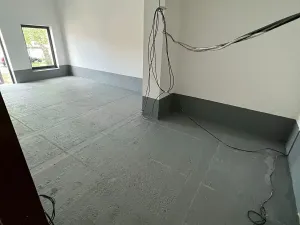 Pronájem skladu, Praha - Horní Počernice, Komárovská, 210 m2