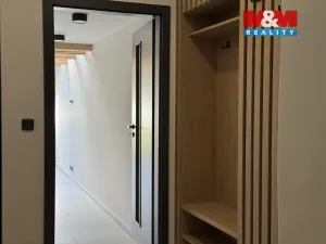 Pronájem atypického bytu, Klášterec nad Ohří, Chomutovská, 53 m2