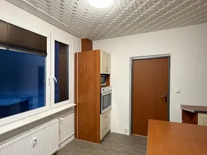 Pronájem bytu 3+1, Chomutov, 17. listopadu, 80 m2