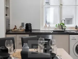 Prodej bytu 2+1, Praha - Nové Město, Ve Smečkách, 66 m2