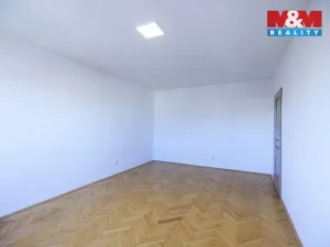 Pronájem bytu 1+1, Plzeň - Doubravka, Železničářská, 41 m2