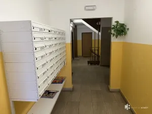 Pronájem bytu 2+kk, Praha - Bohnice, Kostřínská, 42 m2