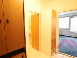 Pronájem bytu 1+kk, Praha - Vysočany, bratří Dohalských, 44 m2